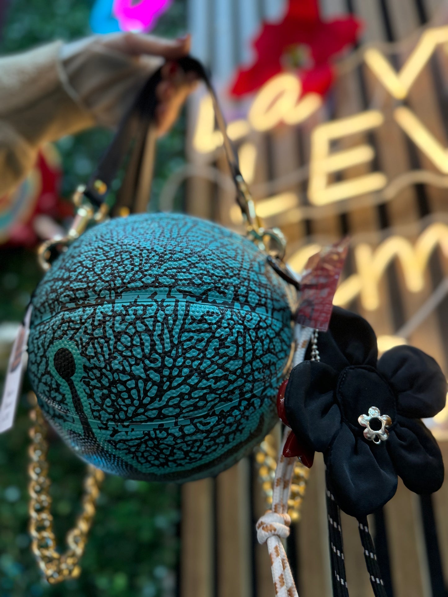 Lady tiffany maculata