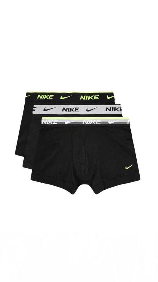 NIKE KE10082ND