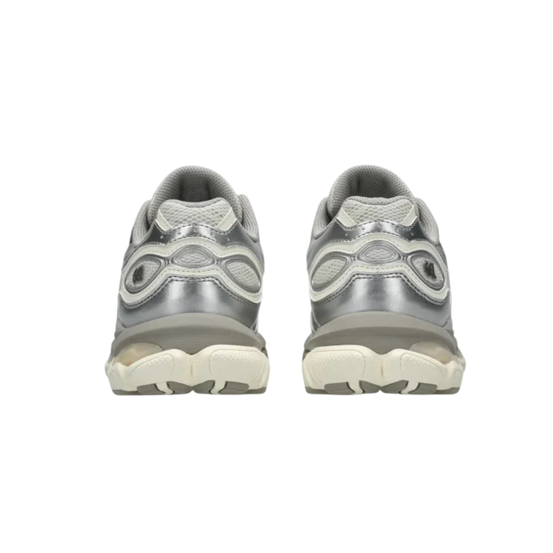ASICS 1203B225020
