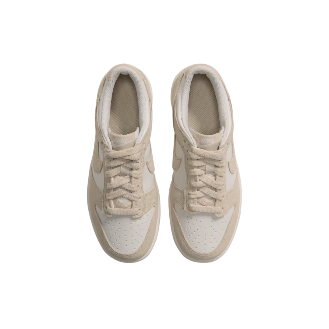 Nike Dunk Low Suede 
