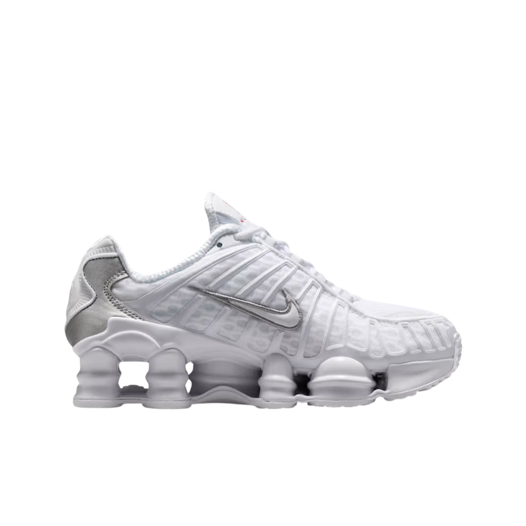 NIKE IO4645100