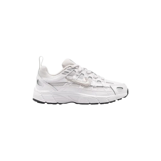 NIKE IO4647017