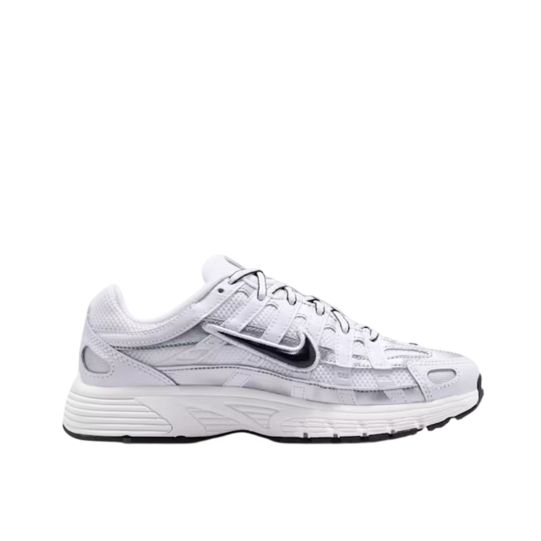 NIKE IU7568100